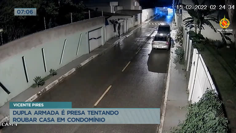 Vídeo: Dupla armada é presa tentando roubar casa em condomínio em Vicente Pires (DF)