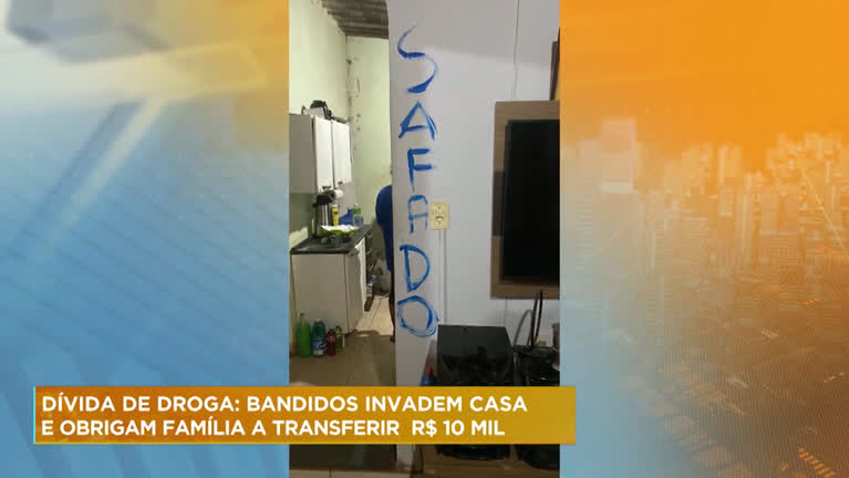 Vídeo: Suspeitos invadem casa e obrigam família a transferir R$10 mil