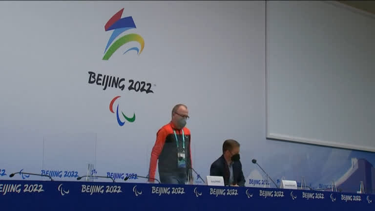 Vídeo: Comitê Paralímpico exclui atletas russos e bielorrussos dos Jogos de Inverno