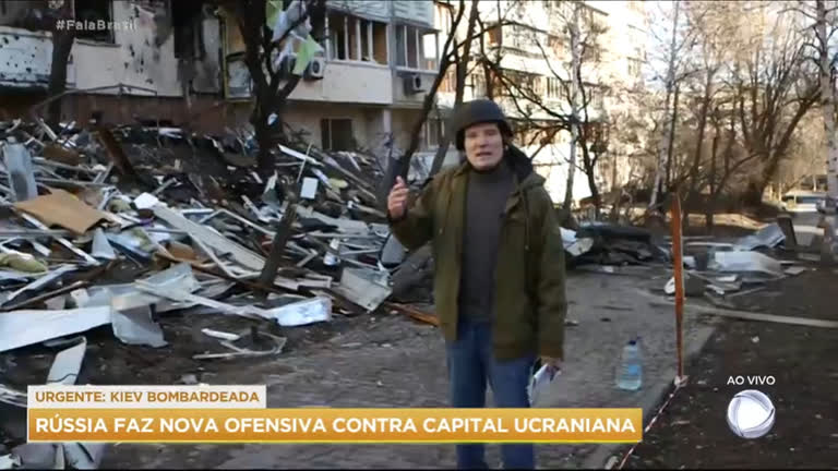 Vídeo: Roberto Cabrini mostra destruição provocada por nova ofensiva da Rússia contra Kiev