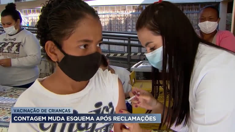 Vídeo: Após reclamações, Contagem (MG) muda vacinação de crianças