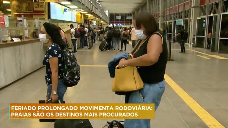 Vídeo: Rodoviária de Belo Horizonte tem movimento intenso para feriado