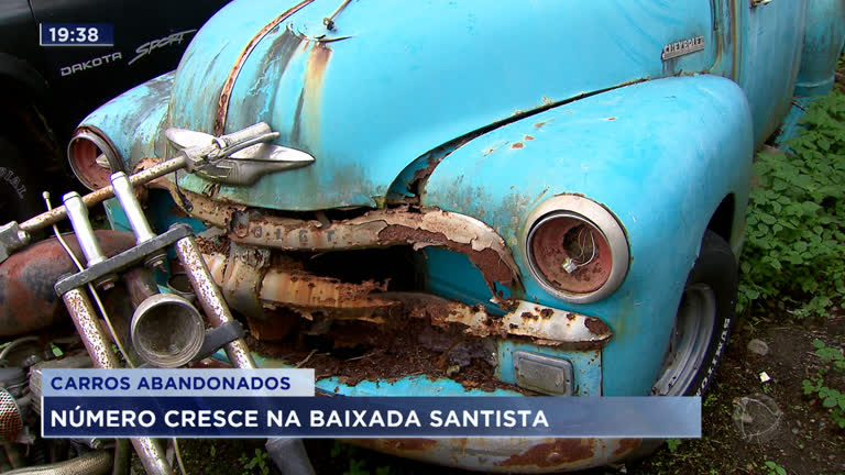 Vídeo: Carros abandonados nas ruas da Baixada Santista
