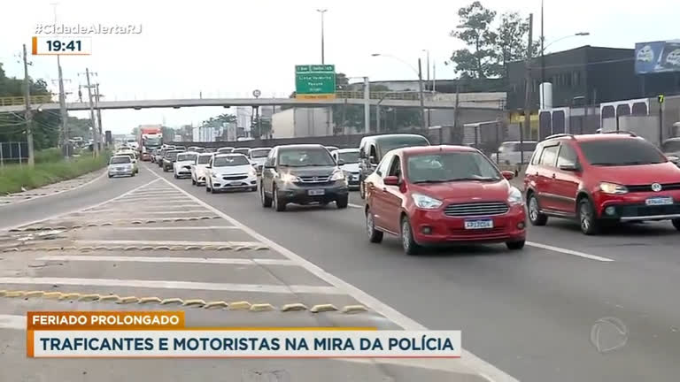 Vídeo: PRF reforça segurança nas estradas do Rio de Janeiro durante feriadão de Páscoa