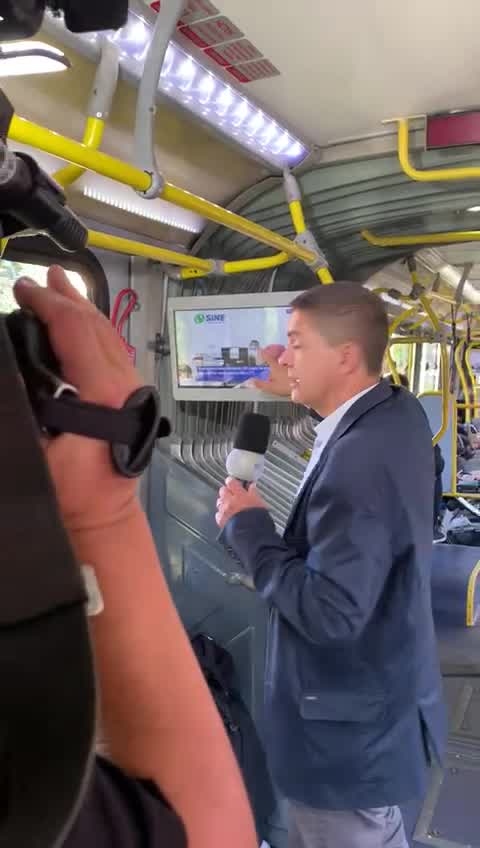 Vídeo: TV do Ônibus vai veicular reportagens da RICTV Curitiba em 600 veículos e oito terminais