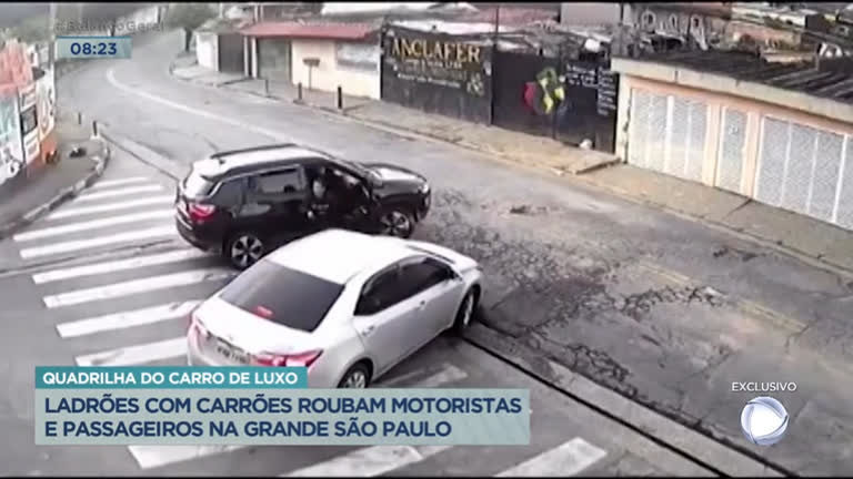 Vídeo: Ladrões em carros de luxo roubam motoristas na Grande São Paulo