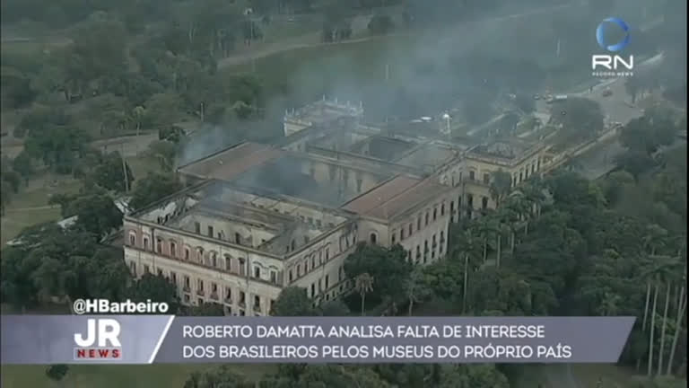 Vídeo: Especialista comenta tragédia no Museu Nacional no Rio de Janeiro