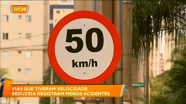 Vídeo: Cai o número de acidentes de trânsito em vias com velocidade reduzida
