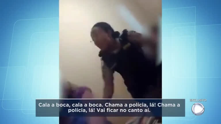 Vídeo: Mulher denuncia agressão de policiais