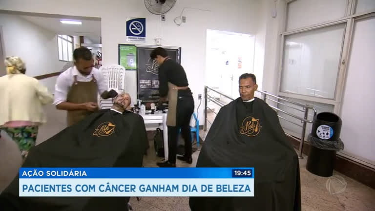 Vídeo: Pacientes com câncer ganham dia de beleza em BH